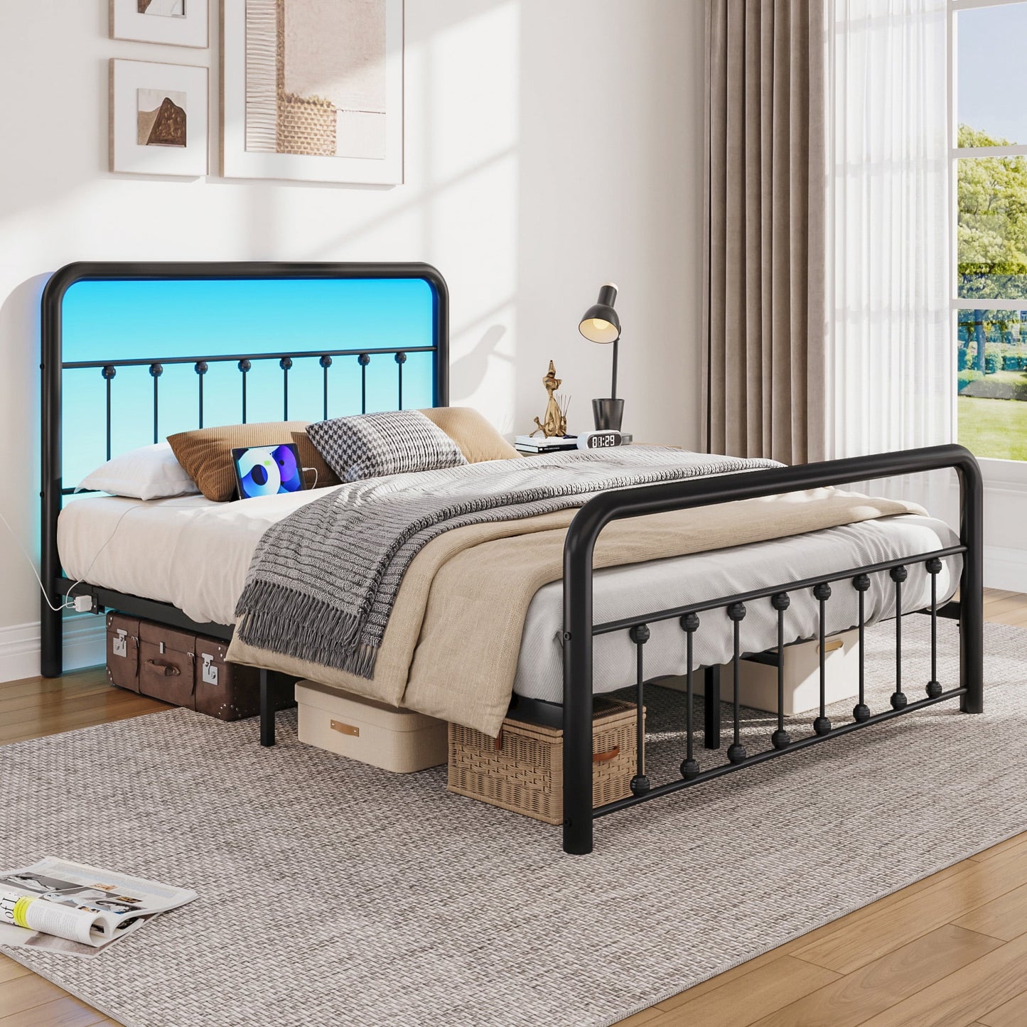 Lifezone Queen Bed Frame, Classic Metal Platform Bed Frame, with Charging Station and LED, No Need for Springs, Modern Black