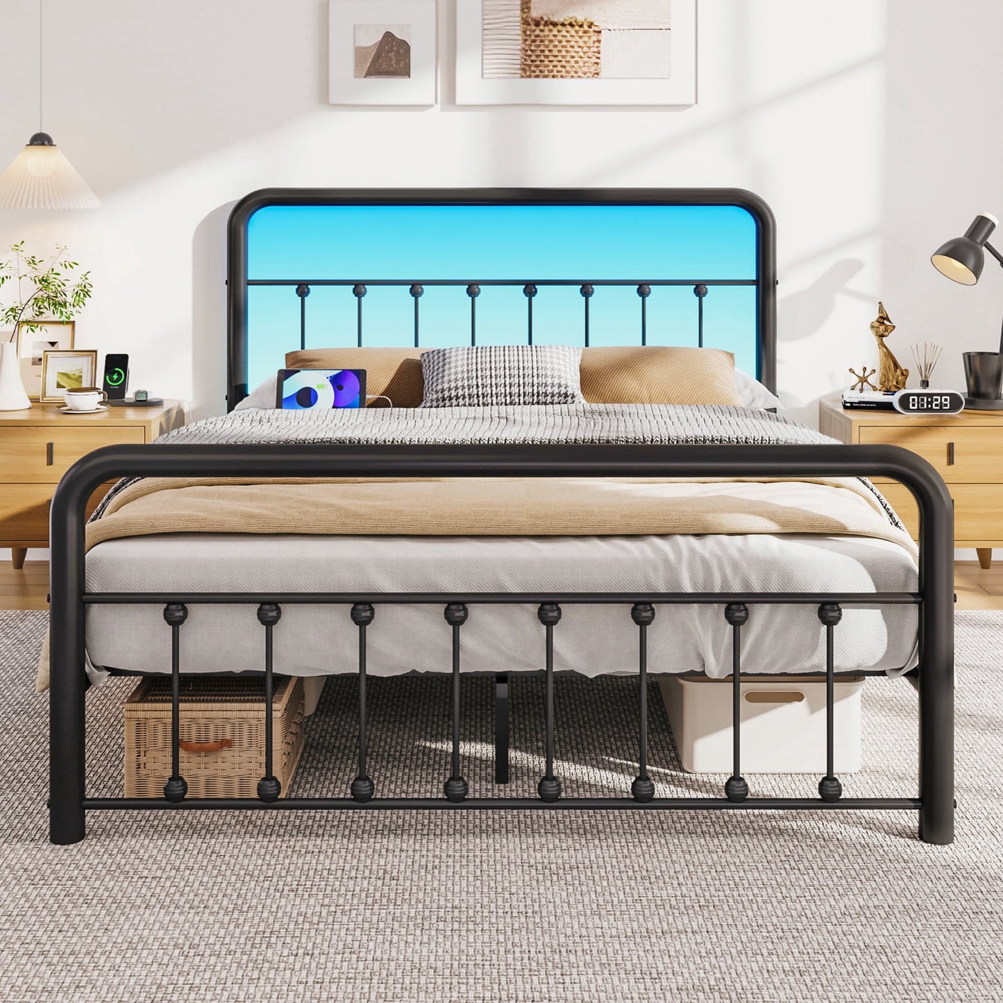Lifezone Queen Bed Frame, Classic Metal Platform Bed Frame, with Charging Station and LED, No Need for Springs, Modern Black